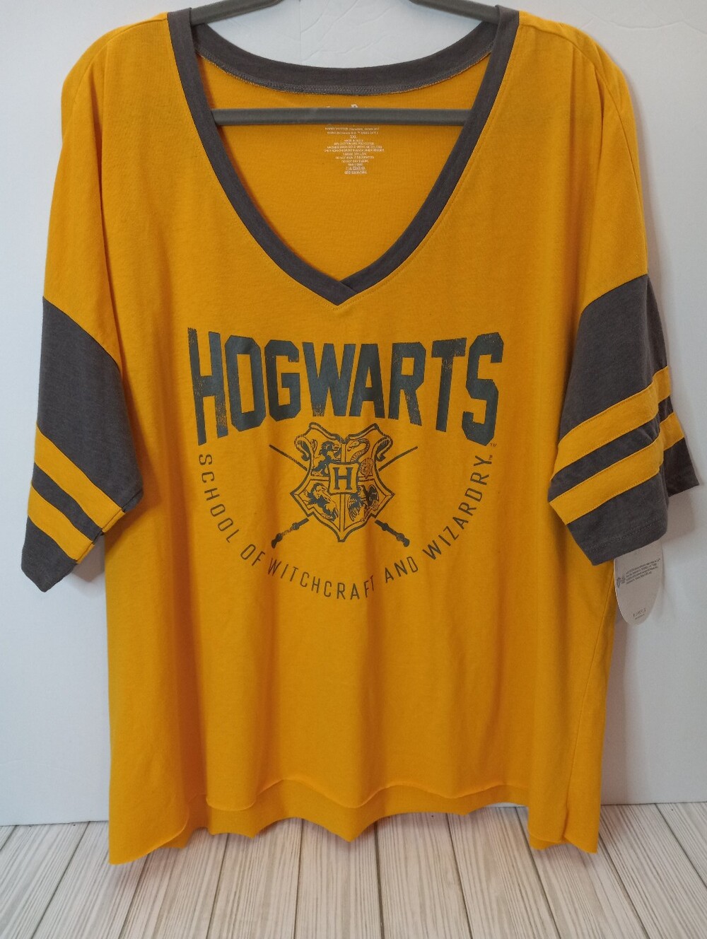 Bioworld Harry Potter Hogwarts School Of Witchcraft & Wizardry Crest Varsity Tee